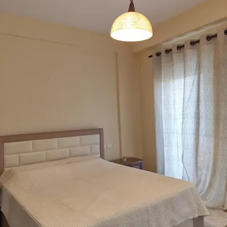 Appartement Family In Center Of *