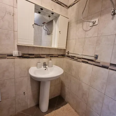 Appartement Family In Center Of *
